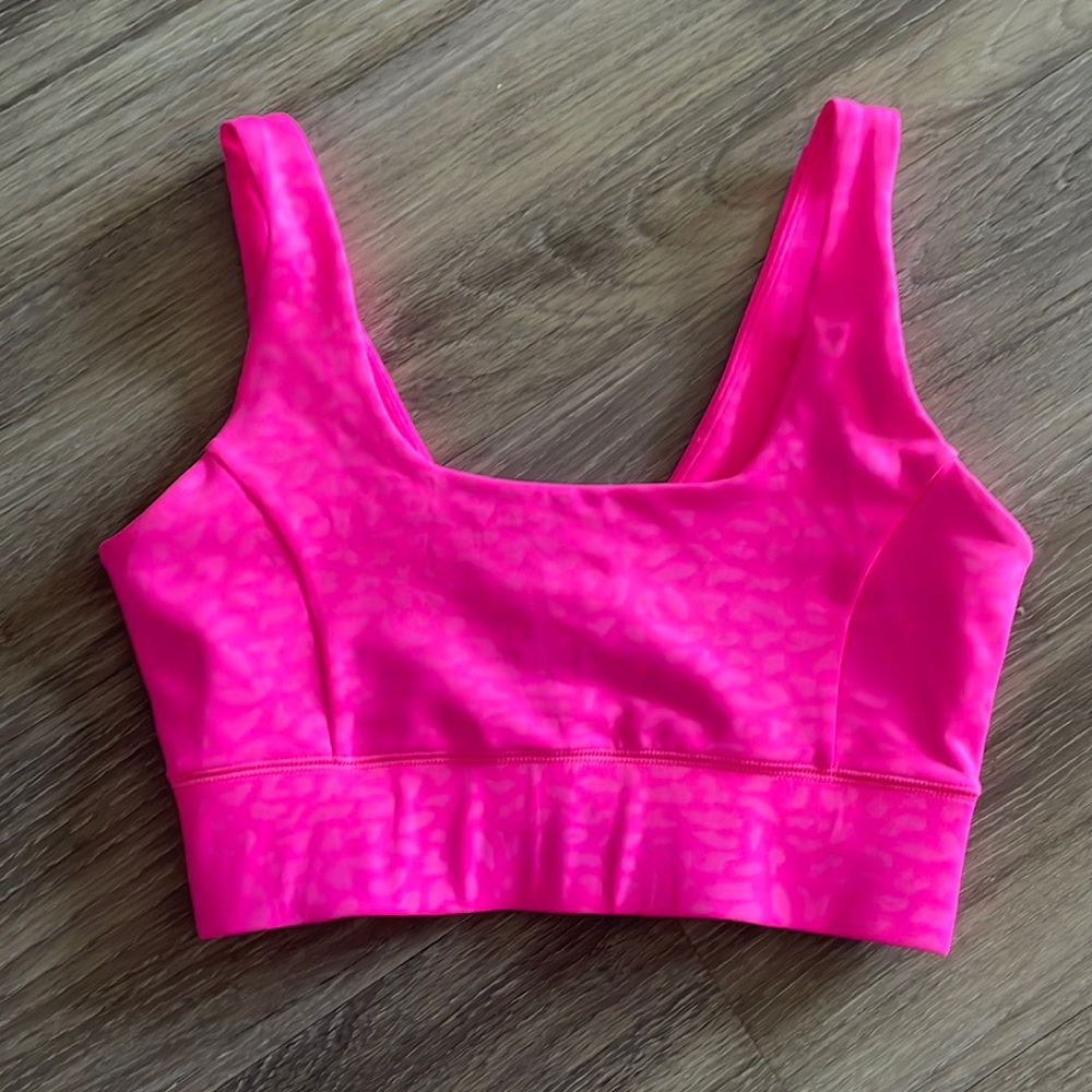 IVL Collective sports bra neon pink leopard print size 6